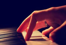 马德里双雄斗志昂扬，巴萨皇马双双赢球